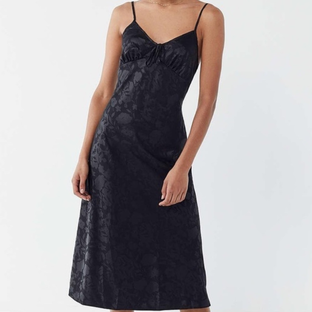 Urban Outfitters Women’s Maxi Dress M Black Floral Print Thin Strap